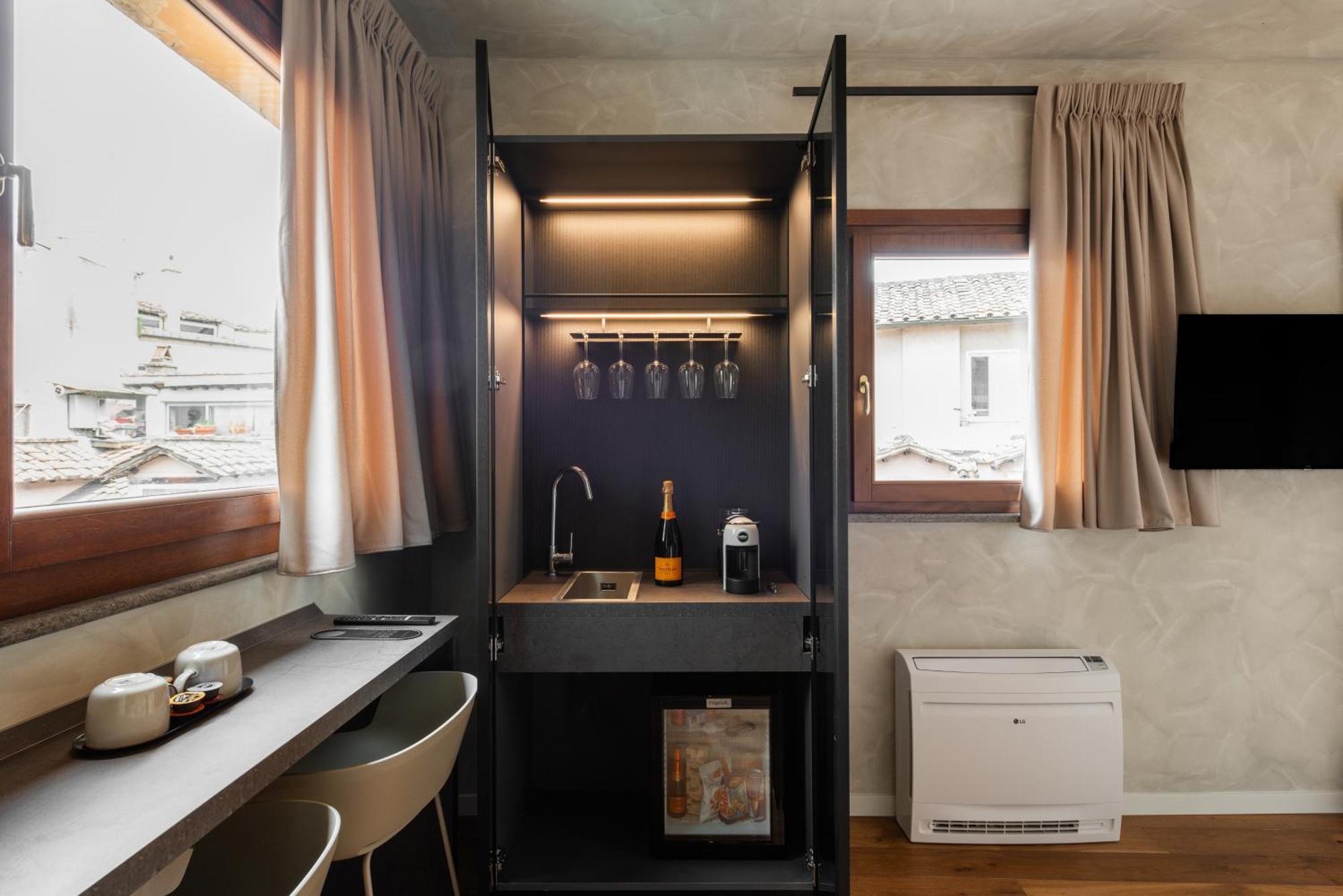 Residenza Leutari Hotel Róma Kültér fotó